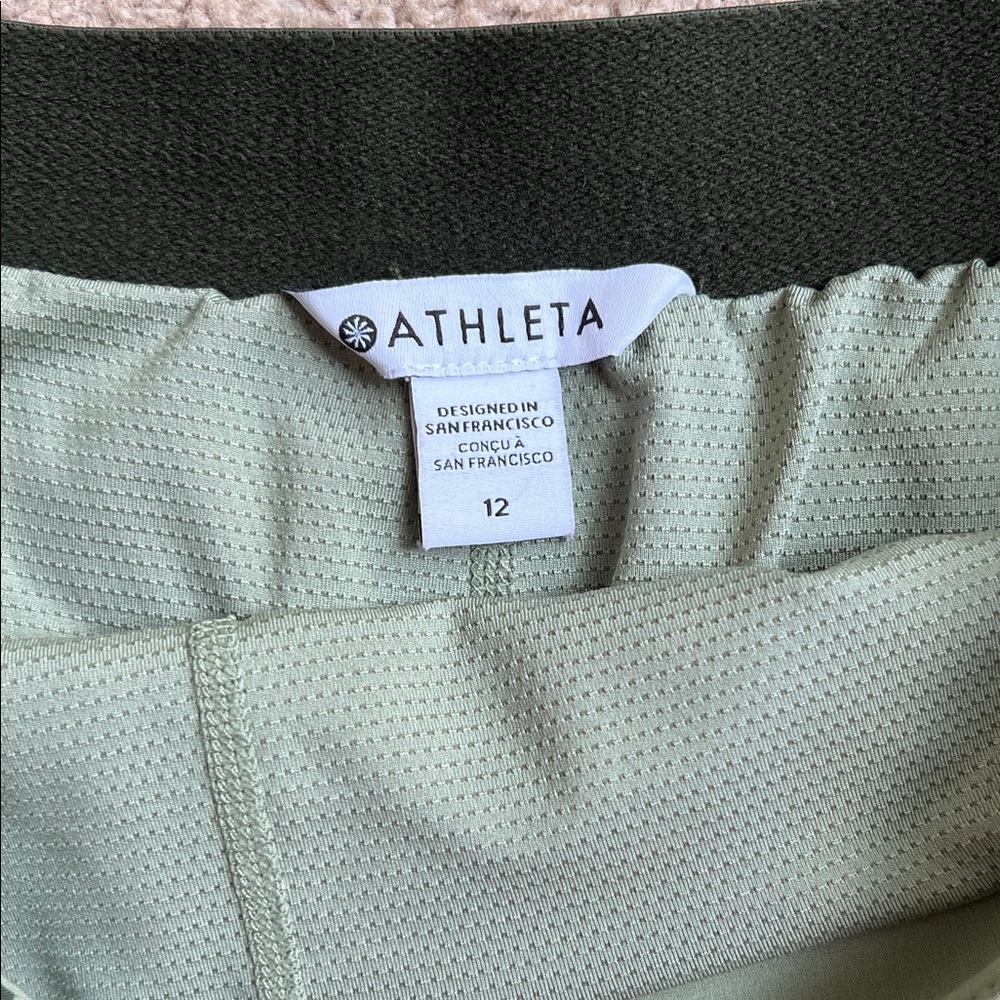 Athleta Green Patterned Skort - image 2